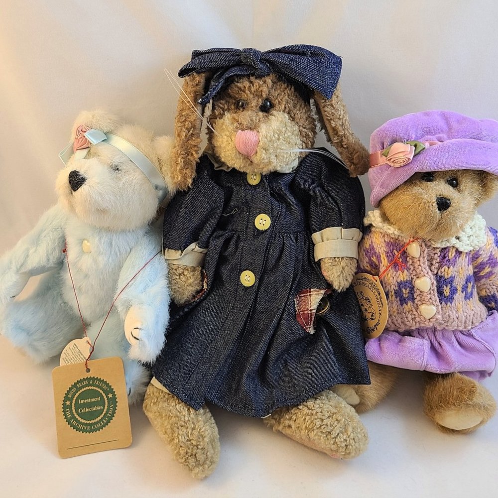 Lot of Boyd's Bears Plush